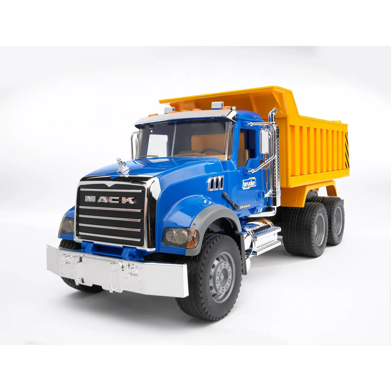 MACK Granite Dump Truck